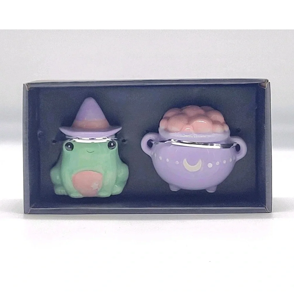 Pastel Halloween Frog Witch Cauldron Salt Pepper Shakers Set Ceramic NEW